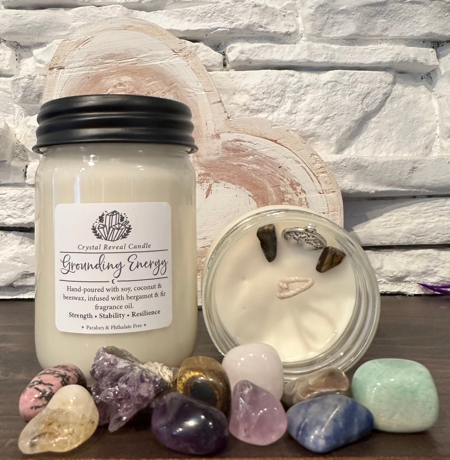 Grounding Energy – Crystal Reveal Candle - Bergamot & Fir